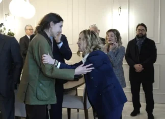 Bruno Vespa rimprovera a Cecilia Sala di non aver ringraziato Giorgia Meloni: la risposta della giornalista
