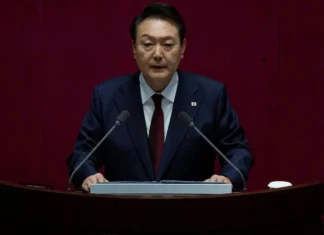 La prima udienza del processo per impeachment a carico dell’ex presidente sudcoreano è durata solo quattro minuti