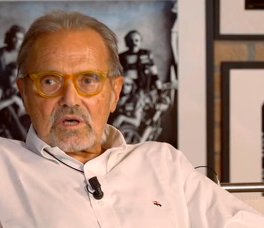 Il fotografo Oliviero Toscani è ricoverato in ospedale in gravi condizioni