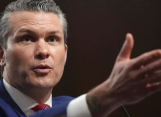 Pete Hegseth, candidato alla carica di Segretario alla Difesa degli Stati Uniti, è stato confermato nonostante opposizione bipartisan