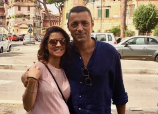 Chi è l’ex moglie di Alex Britti, condannata per averlo spiato in casa