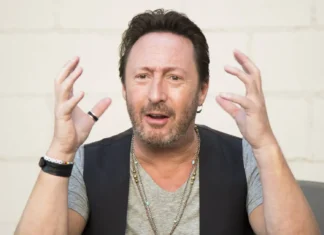 Julian Lennon non si sente parte della “cerchia ristretta” dei Beatles: ecco perchè Julian Lennon