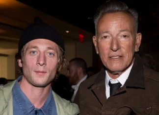 Bruce Springsteen elogia Jeremy Allen White, che lo interpreta nel biopic sul cantante “Deliver Me From Nowhere”