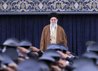 Iran, l’ayatollah Ali Khamenei non vuole più negoziare con Trump