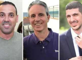 Hamas oggi libera tre ostaggi, chi sono Eli Sharabi, Or Levy e Ohad Ben Ami