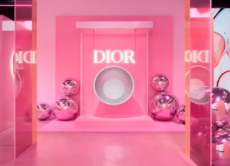 Londra si tinge di rosa: l’evento esclusivo di Dior Beauty illumina Piccadilly Circus