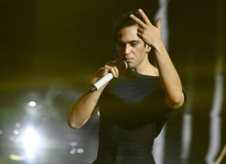 Mahmood lascia l’Italia: il cantante ha annunciato il trasferimento in Spagna e uno stop per tutto il 2026