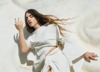 “Eco”, il testo di Joan Thiele in gara a Sanremo 2025 Eco, il testo del brano di Joan Thiele in gara a Sanremo 2025