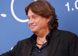 Chi è l’ex moglie di Cristiano De André, Carmen De Cespedes (mamma dei suoi primi tre figli), che lo ha denunciato per diffamazione