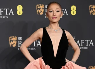 Ariana Grande porta in trend il poufy dress ai BAFTA 2025