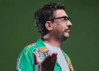 Willie Peyote in gara a Sanremo 2025: il testo di “Grazie ma no grazie”