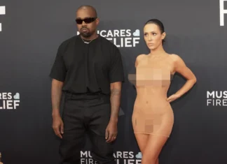 Grammy Awards 2025: Kanye West e Bianca Censori si presentano senza invito (e il look di lei dà scandalo)