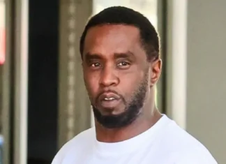 Diddy, l’attacco dei legali del rapper: “Nessuna persona bianca è mai stata bersaglio di un’accusa lontanamente simile” Diddy, l'attacco dei legali del rapper: "Nessuna persona bianca è mai stata bersaglio di un'accusa lontanamente simile”