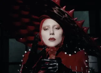 Lady Gaga è «assolutamente distrutta» per aver annullato il concerto di ieri sera a Montreal Lady Gaga annuncia un concerto gratuito a Copacabana