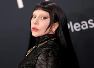 Sul sito ufficiale di Lady Gaga appaiono frasi estratte dal nuovo album “Mayehm” Lady Gaga sul sito frasi del nuovo album