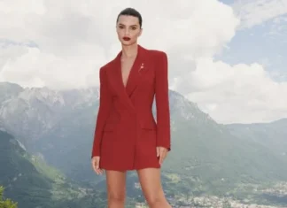 Esce a febbraio l’attesissima capsule collection di blazer primaverili Emily Ratajkowski x Marella