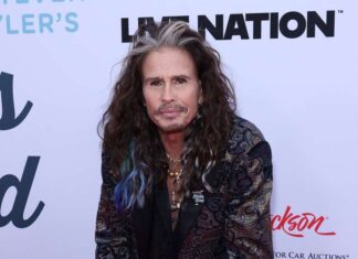 Steven Tyler, la prima volta sul palco dopo il problema alle corde vocali Steven Tyler