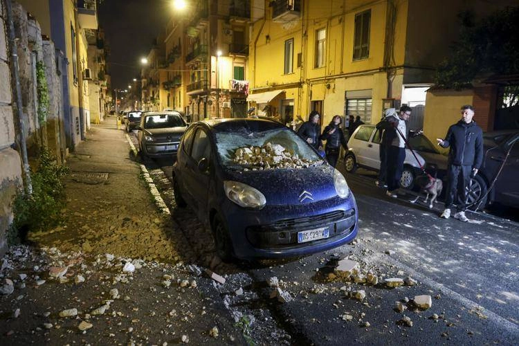 Terremoto Campi Flegrei 
