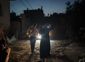 Israele ha tagliato le forniture di elettricità a Gaza