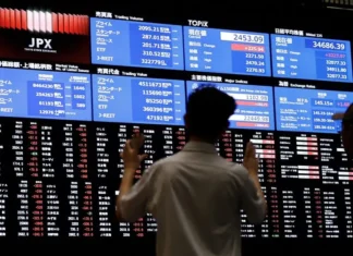 Crollano le azioni asiatiche, dopo che Trump ha aumentato i dazi sulle importazioni di auto