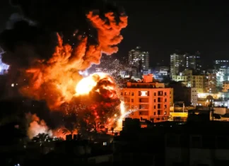 Israele è tornato a bombardare Gaza, oltre 210 morti in una notte