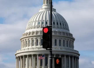 Evitato lo shutdown in USA, il Senato approva il disegno di legge di Trump