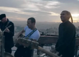 Coldplay e Stromae pubblicheranno una versione estesa di “Ma Meilleure Ennemie”