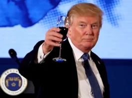 Trump minaccia dazi del 200% su vino, champagne e altre bevande alcoliche europee