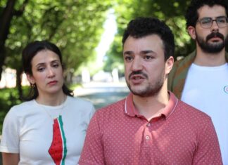 Mahmoud Khalil, attivista pro-Palestina, è stato arrestato a New York