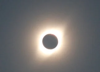 L’eclissi solare del 29 marzo si vedrà da punti specifici in Italia: ecco dove