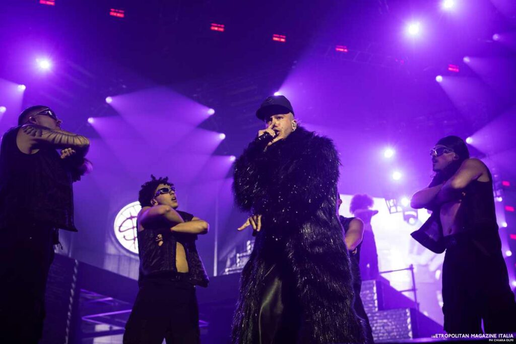 Sfera Ebbasta live Palazzo Dello Sport Roma - Ph © Chiara Olmi