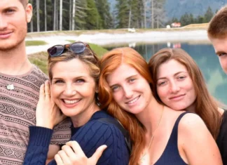 Chi sono i quattro figli di Lorella Cuccarini e cosa fanno nella vita?
