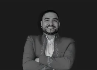 Ucciso il cantante Paul Flores da un gruppo armato, dichiarato lo stato d’emergenza in Perù