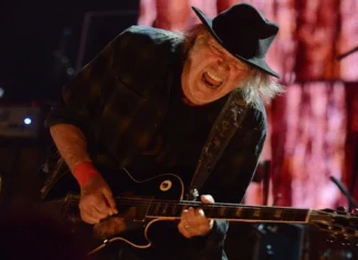 Neil Young ha deciso di eliminare i biglietti “platinum” dai suoi tour