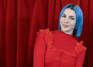 Classifica Album 14-20 marzo: “Radio Vega” di Rose Villain arriva al direttamente al primo posto Classifica Album 14-20 marzo: al primo posto Rose Villain