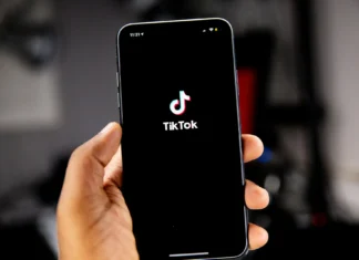 La spesa diventa social: 1 italiano su 2 è influenzato da TikTok