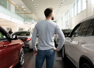 Auto usate a Modena: più spazio all’elettrico e all’ibrido nel mercato dell’usato