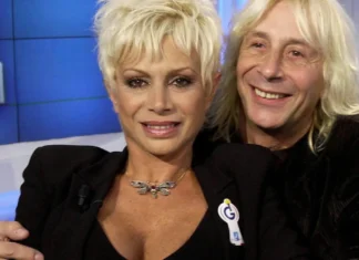 Carmen Russo prima del marito Enzo Paolo Turchi: “Alain Delon ci ha provato con me”