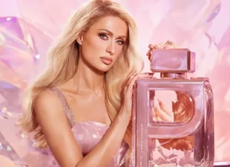 Paris Hilton lancia Iconic: il suo 30° profumo celebra due decenni di successi