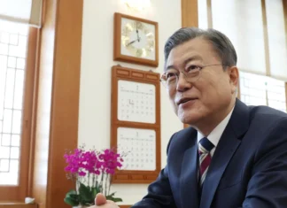 L’ex presidente della Corea del Sud Moon Jae-in è stato incriminato per corruzione