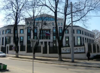 Espulsi tre diplomatici russi dalla Moldavia: avrebbero aiutato un parlamentare condannato a scappare