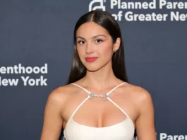Le glossy lips di Olivia Rodrigo potrebbero essere la nuova inspo labbra della primavera