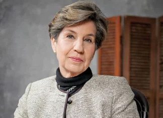 Isabel Allende, figlia dell’ex presidente del Cile, verrà rimossa dal suo incarico di senatrice