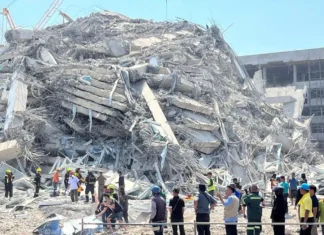 Dopo il terremoto in Myanmar, l’esercito sta bloccando i soccorsi nelle zone dei ribelli