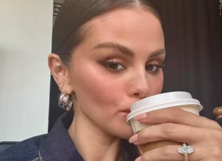 Le glassy nails (e non le glazed nails) di Selena Gomez stanno facendo impazzire TikTok