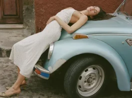 Sì, i nuovi trend fashion per la primavera saranno i micro shorts e i polka dots