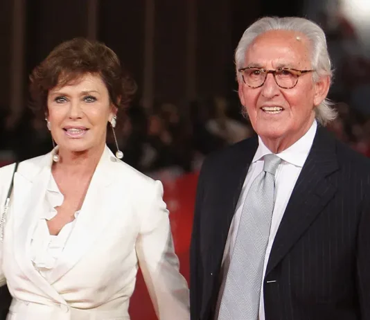 Corinne Clery, dopo l’ex Angelo Costabile, ha un nuovo compagno? “Nella mia testa ho un solo amore”