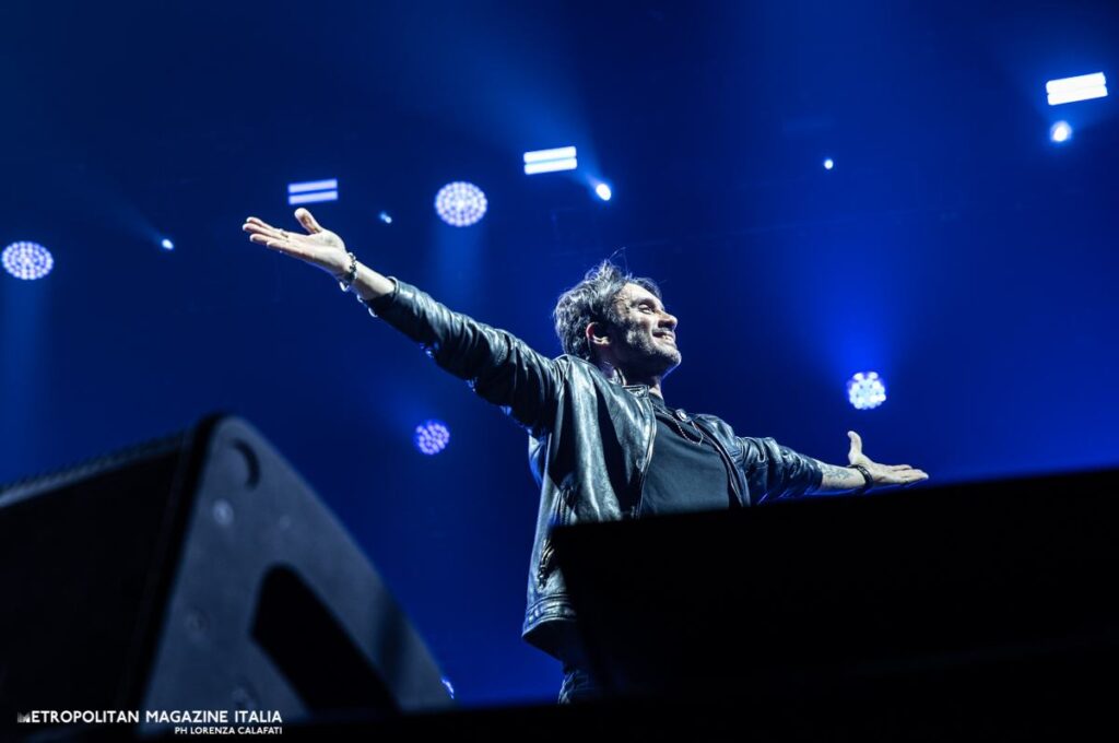 Fabrizio Moro live Palazzo Dello Sport Roma 1.04.2025 - Ph © Lorenza Calafati