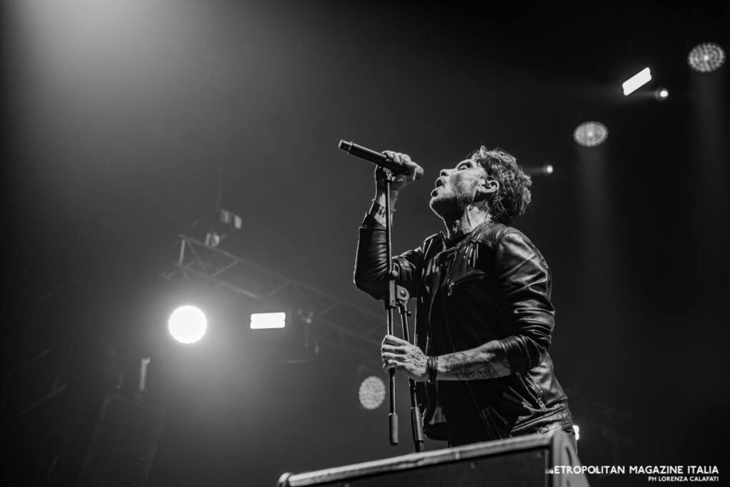 Fabrizio Moro live Palazzo Dello Sport Roma 1.04.2025 - Ph © Lorenza Calafati