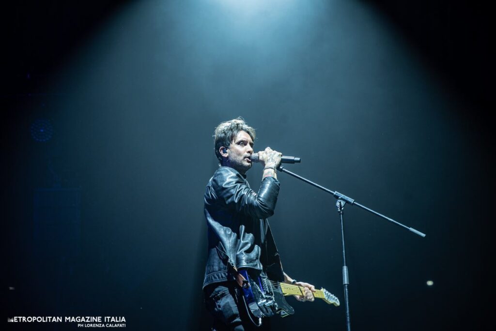 Fabrizio Moro live Palazzo Dello Sport Roma 1.04.2025 - Ph © Lorenza Calafati